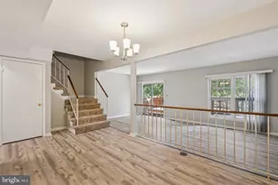 2917 Village Spring Ln, Vienna, VA 22181 - Photo 7