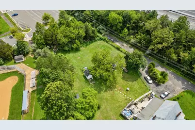 12115 Braddock, Fairfax, VA 22030 - Photo 9