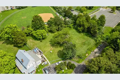 12115 Braddock, Fairfax, VA 22030 - Photo 9
