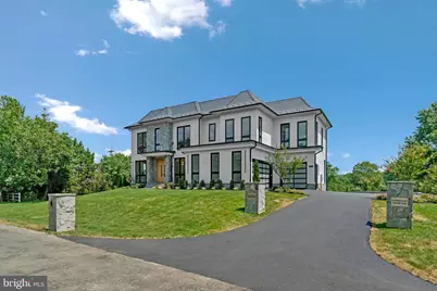 744 Lawton Street, McLean, VA 22101 - Photo 3