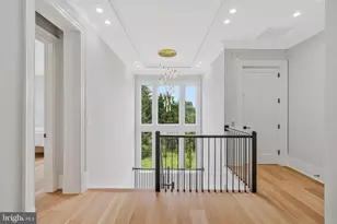 744 Lawton St, McLean, VA 22101 - Photo 49