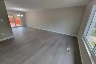 7598 Springfield Hills Dr, Springfield, VA 22153 - Photo 15
