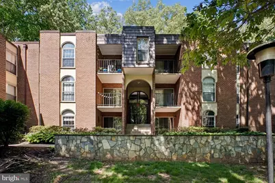 3354 Woodburn Road #21, Annandale, VA 22003 - Photo 1