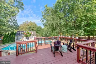 11556 Southington Ln, Herndon, VA 20170 - Photo 9