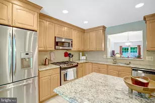 7868 Newport Glen Pass, Annandale, VA 22003 - Photo 11