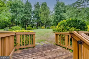 2108 Wilkinson Pl, Alexandria, VA 22306 - Photo 7