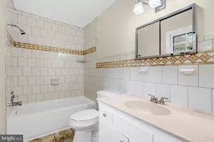 2108 Wilkinson Pl, Alexandria, VA 22306 - Photo 25