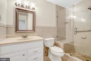 2108 Wilkinson Pl, Alexandria, VA 22306 - Photo 29