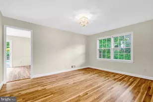 2108 Wilkinson Pl, Alexandria, VA 22306 - Photo 13
