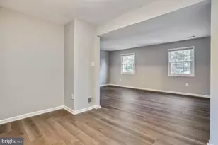 9202 Sprucewood Rd, Burke, VA 22015 - Photo 7