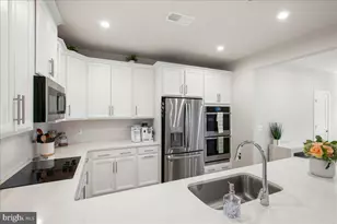 4153 Red Mulberry Dr, Fairfax, VA 22033 - Photo 13