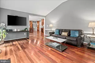 3801 Washington Woods Dr, Alexandria, VA 22309 - Photo 25