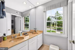 1003 Priory Pl, McLean, VA 22101 - Photo 37