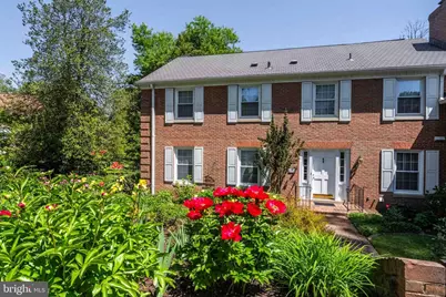 1003 Priory Place, McLean, VA 22101 - Photo 3