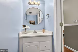 3352 Breckenridge Ct, Annandale, VA 22003 - Photo 11