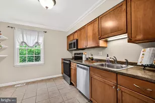 3352 Breckenridge Ct, Annandale, VA 22003 - Photo 9