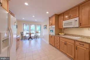 7041 Cindy Ln, Annandale, VA 22003 - Photo 11