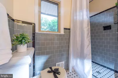 7041 Cindy Lane, Annandale, VA 22003 - Photo 27