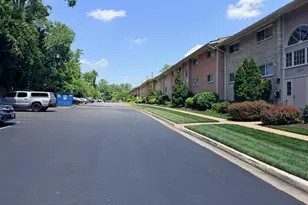2839 Kalmia Lee Ct, Falls Church, VA 22042 - Photo 17