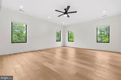 909 Myers Circle SW, Vienna, VA 22180 - Photo 31