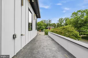 909 Myers Cir SW, Vienna, VA 22180 - Photo 53