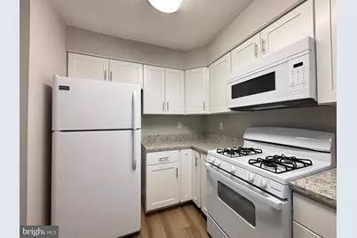 14421 Gringsby Court, Centreville, VA 20120 - Photo 13
