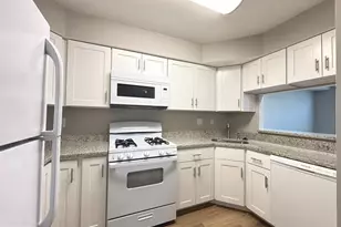 14421 Gringsby Ct, Centreville, VA 20120 - Photo 11