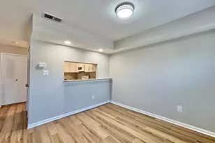 14421 Gringsby Ct, Centreville, VA 20120 - Photo 9