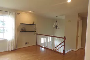 5915 Parkridge Ln, Alexandria, VA 22310 - Photo 9
