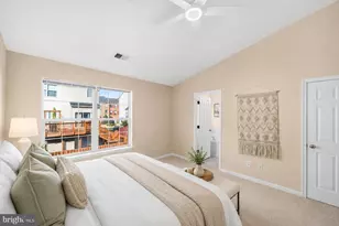 2475 Wheat Meadow Cir, Herndon, VA 20171 - Photo 23