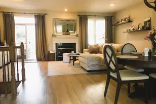 1303 Park Garden Ln, Reston, VA 20194 - Photo 5