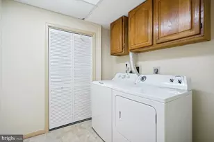 4138 Meadow Field Ct, Fairfax, VA 22033 - Photo 21