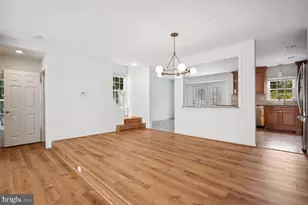 4138 Meadow Field Ct, Fairfax, VA 22033 - Photo 5