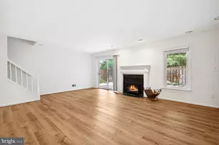 4138 Meadow Field Ct, Fairfax, VA 22033 - Photo 17