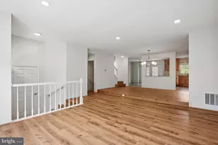 4138 Meadow Field Ct, Fairfax, VA 22033 - Photo 9
