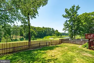 7905 Jansen Ct, Springfield, VA 22152 - Photo 9