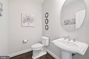 10718 Spruce St, Fairfax, VA 22030 - Photo 23