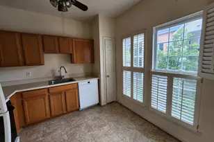 4137 Fountainside Ln, Fairfax, VA 22030 - Photo 11