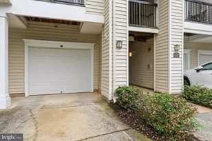 11321 Aristotle Dr, Fairfax, VA 22030 - Photo 3