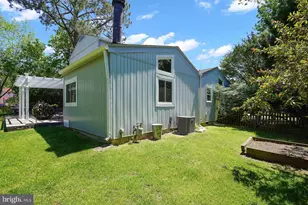 8700 Linton Ln, Alexandria, VA 22308 - Photo 35