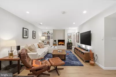 108 Oakmont Court NE, Vienna, VA 22180 - Photo 23