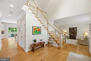 8104 Revatom Ct, Dunn Loring, VA 22027 - Photo 7