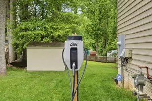 8104 Revatom Ct, Dunn Loring, VA 22027 - Photo 77