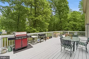 8104 Revatom Ct, Dunn Loring, VA 22027 - Photo 73