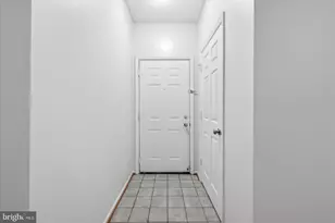 14316 Climbing Rose Way, Centreville, VA 20121 - Photo 3