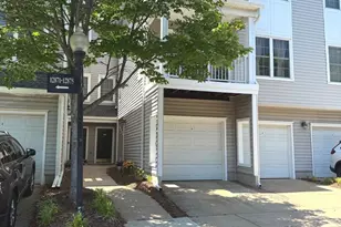 12885 Fair Briar Ln, Fairfax, VA 22033 - Photo 3