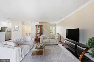 12885 Fair Briar Ln, Fairfax, VA 22033 - Photo 11