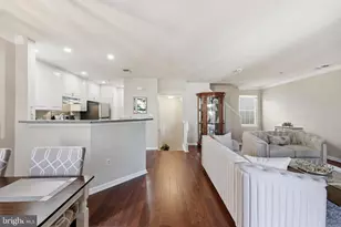12885 Fair Briar Ln, Fairfax, VA 22033 - Photo 13