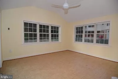 9416 Gamba Court, Vienna, VA 22182 - Photo 5