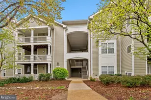 1708 Lake Shore Crest Dr, Reston, VA 20190 - Photo 3